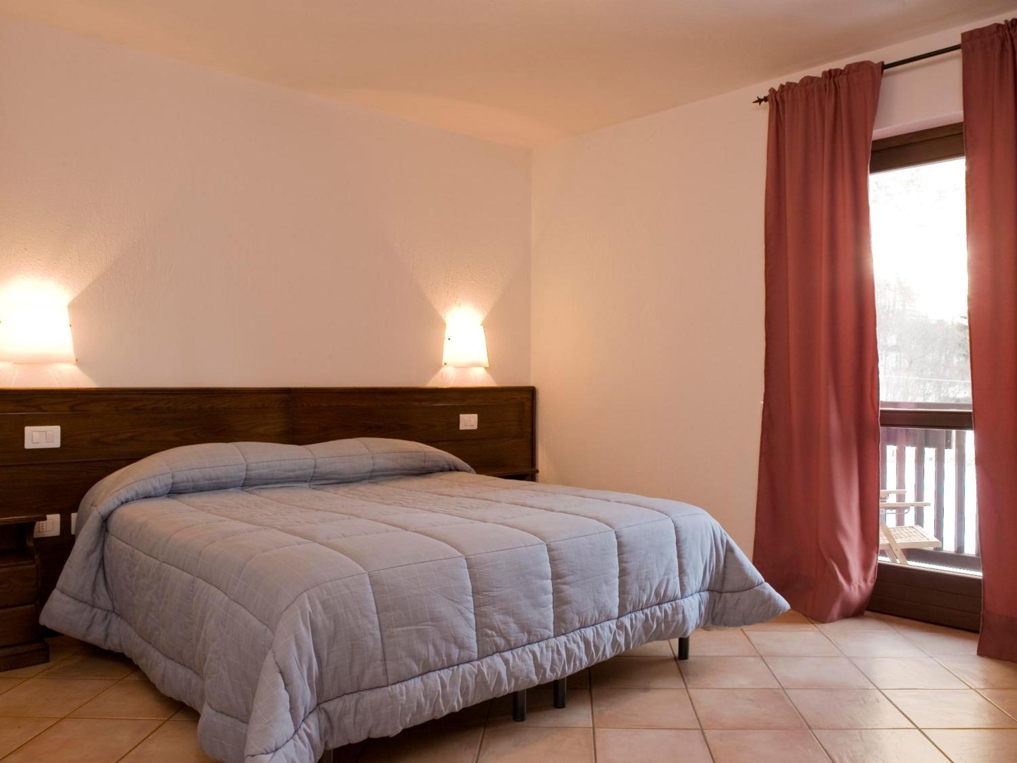 Agriturismo Les Hiboux ブリュソン エクステリア 写真